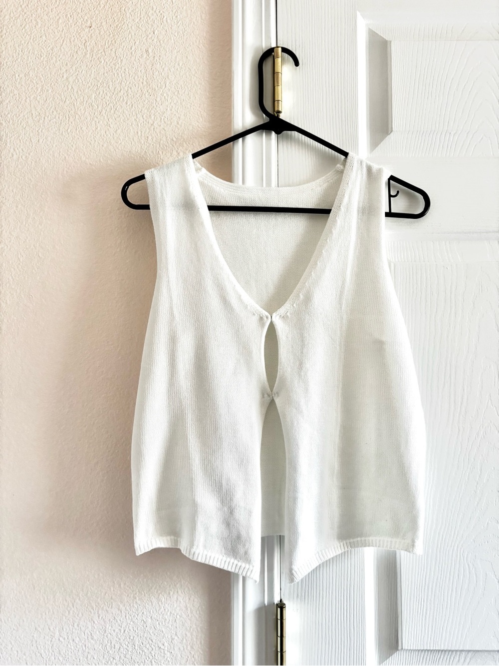Y2k style White Knit Polyester Vest (S)